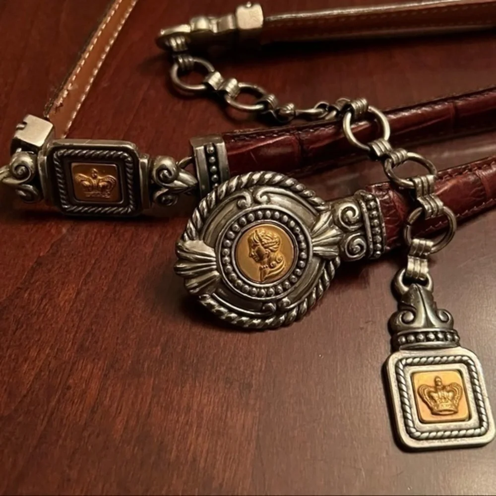 Vintage 1996 Brighton Museum Collection Cameo & Crown Belt brown silver gold